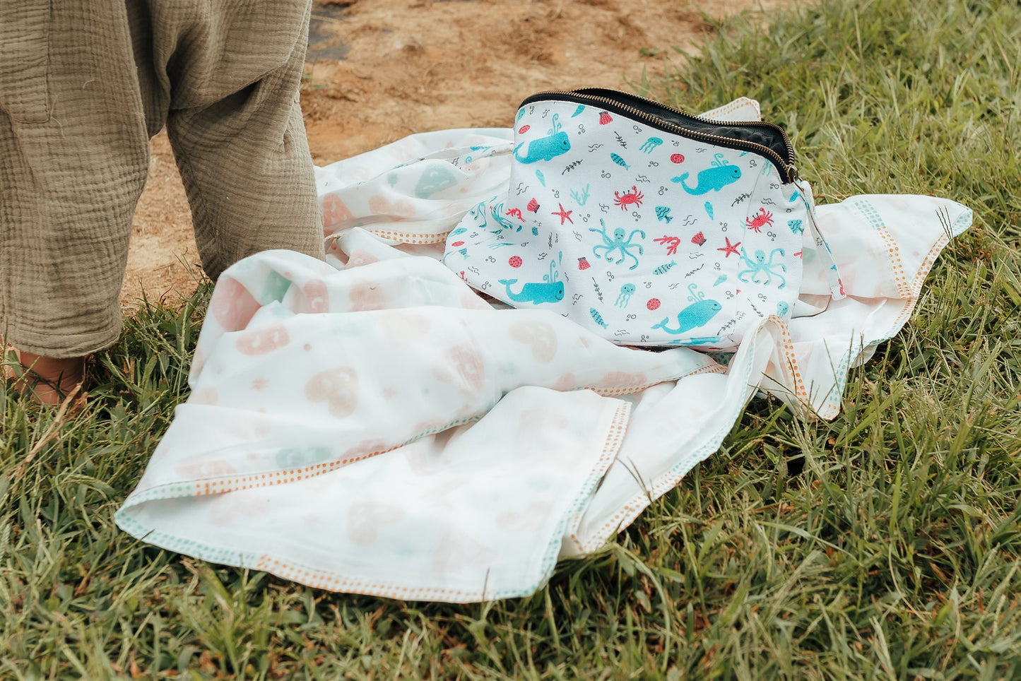 Swaddle & Bag Bundle